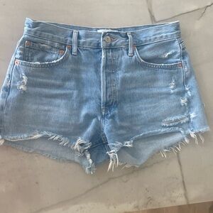 NWOT AGOLDE Parker denim fray shorts size 27.